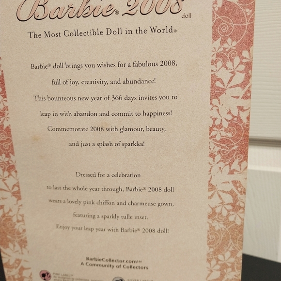 Barbie 2008 Collector Doll - Picture 4 of 9